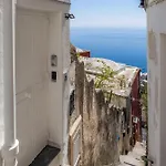 Blue Waves - De Vivo Realty Positano