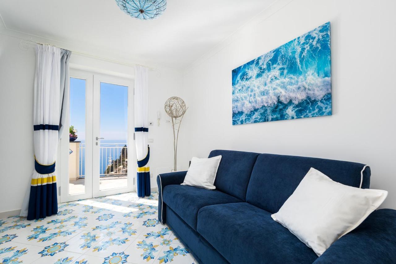 Apartamento Blue Waves - De Vivo Realty *