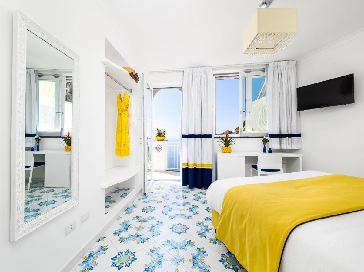 Blue Waves - De Vivo Realty Apartamento